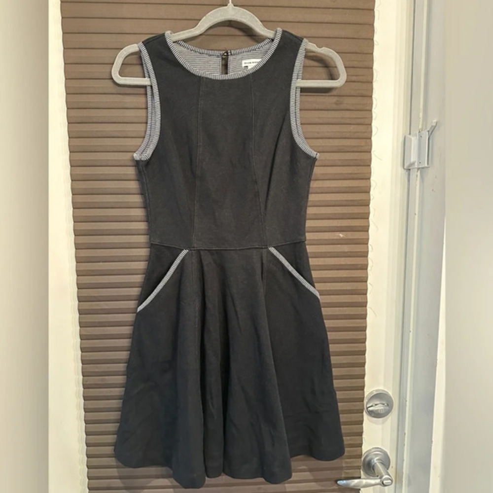 Club Monaco Black Emily Knitted Dress| size 00